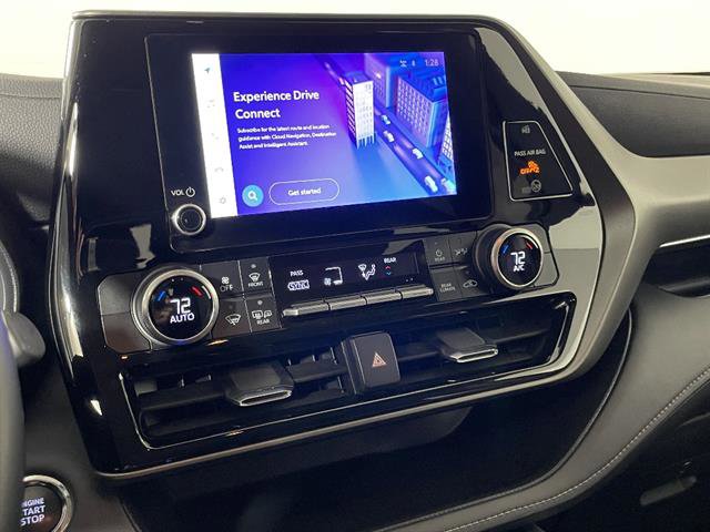 Used 2023 Toyota Highlander LE image 18
