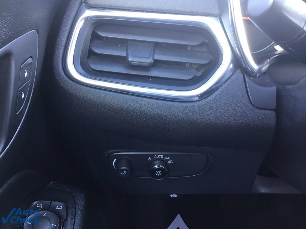 Used 2023 Chevrolet Equinox LT image 35