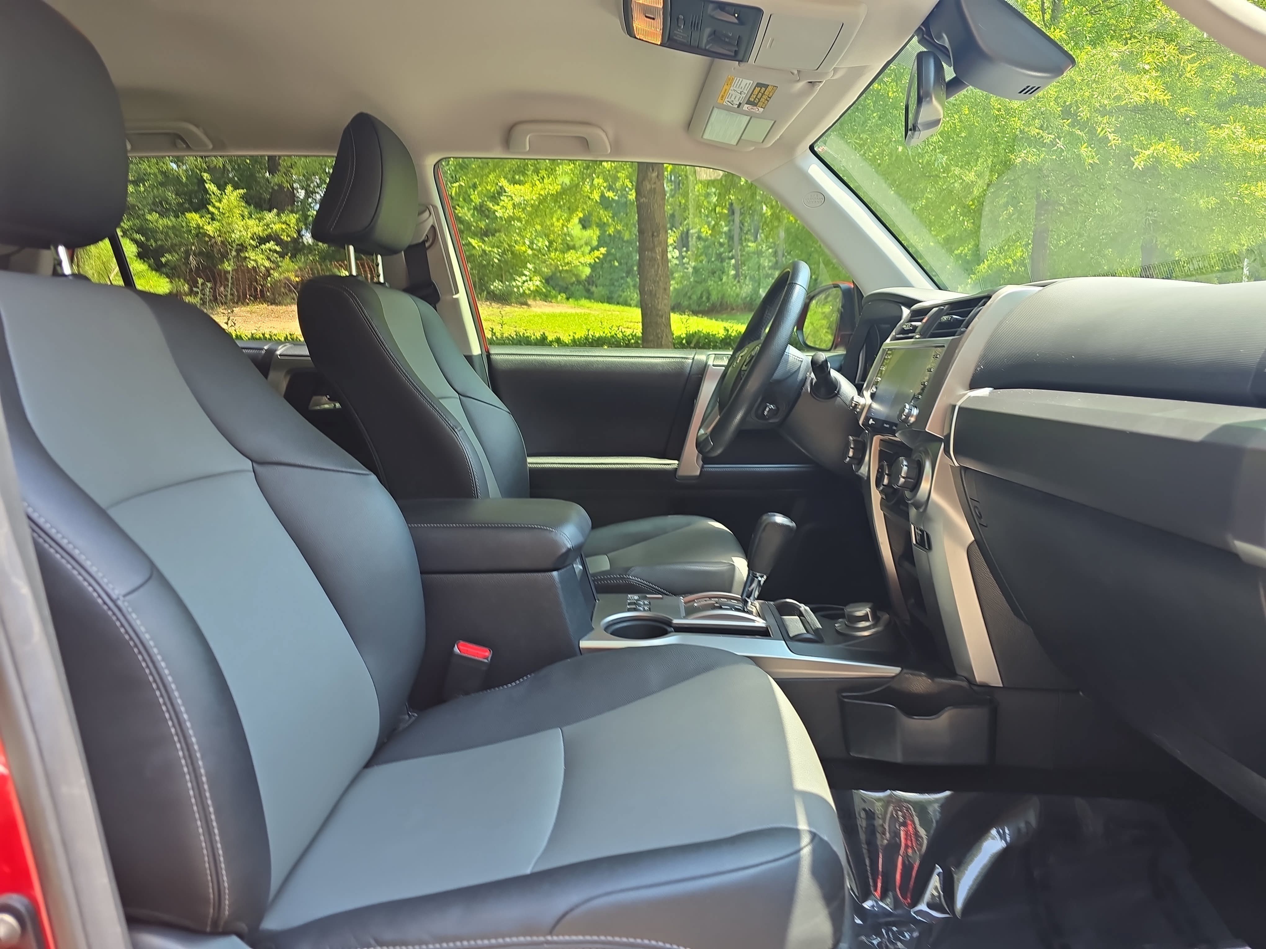 Used 2020 Toyota 4Runner SR5 Premium AWD/4WD image 10