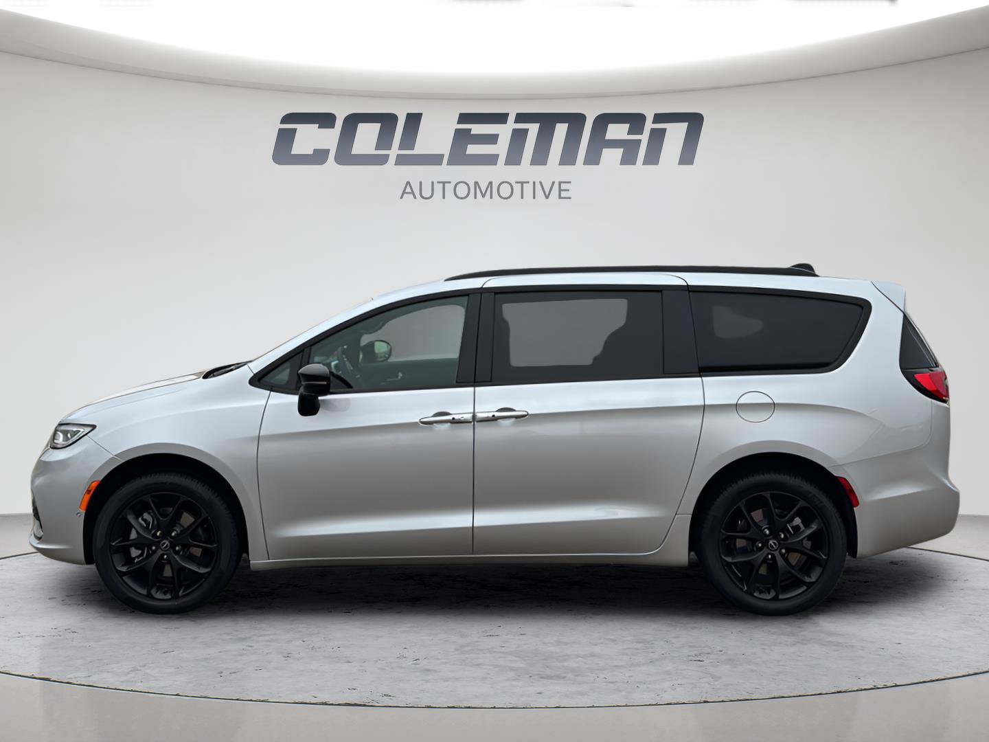 New 2026 Chrysler Pacifica Select w/ S Appearance Package AWD/4WD image 6