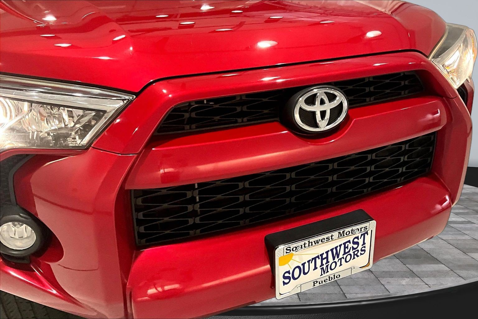 Used 2015 Toyota 4Runner SR5 Premium AWD/4WD image 33