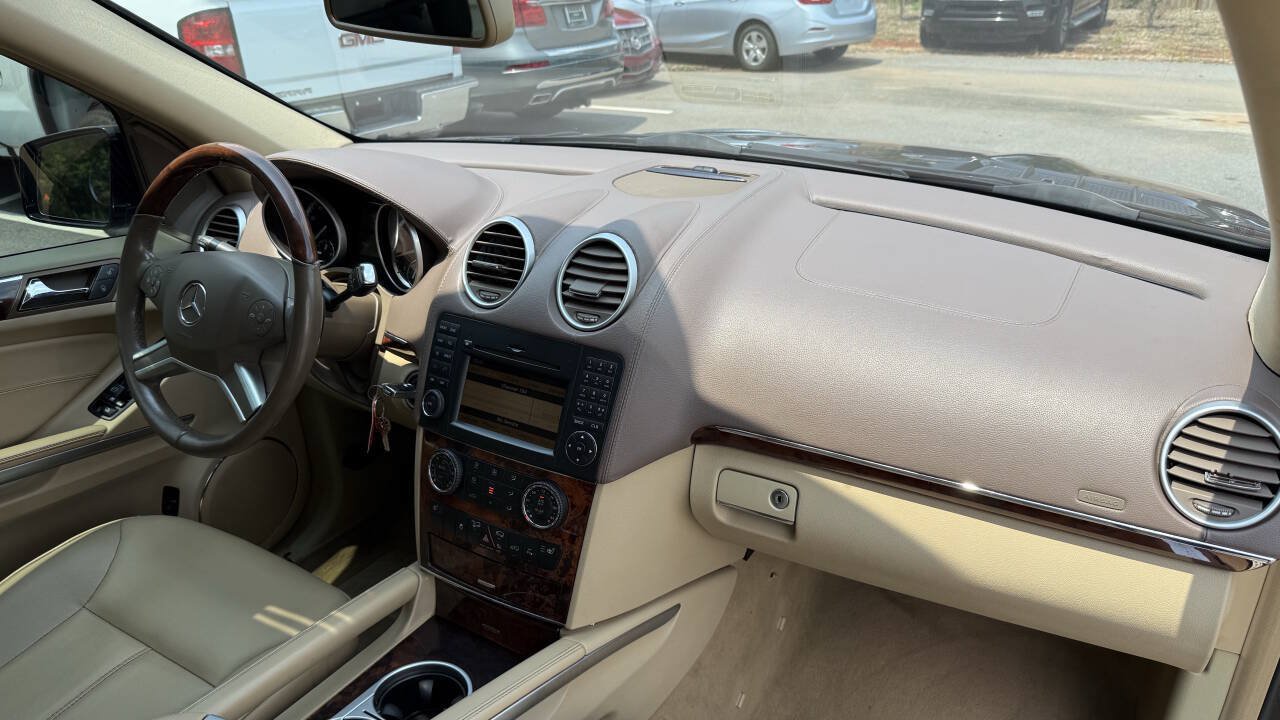 Used 2012 Mercedes-Benz GL 450 4MATIC image 16