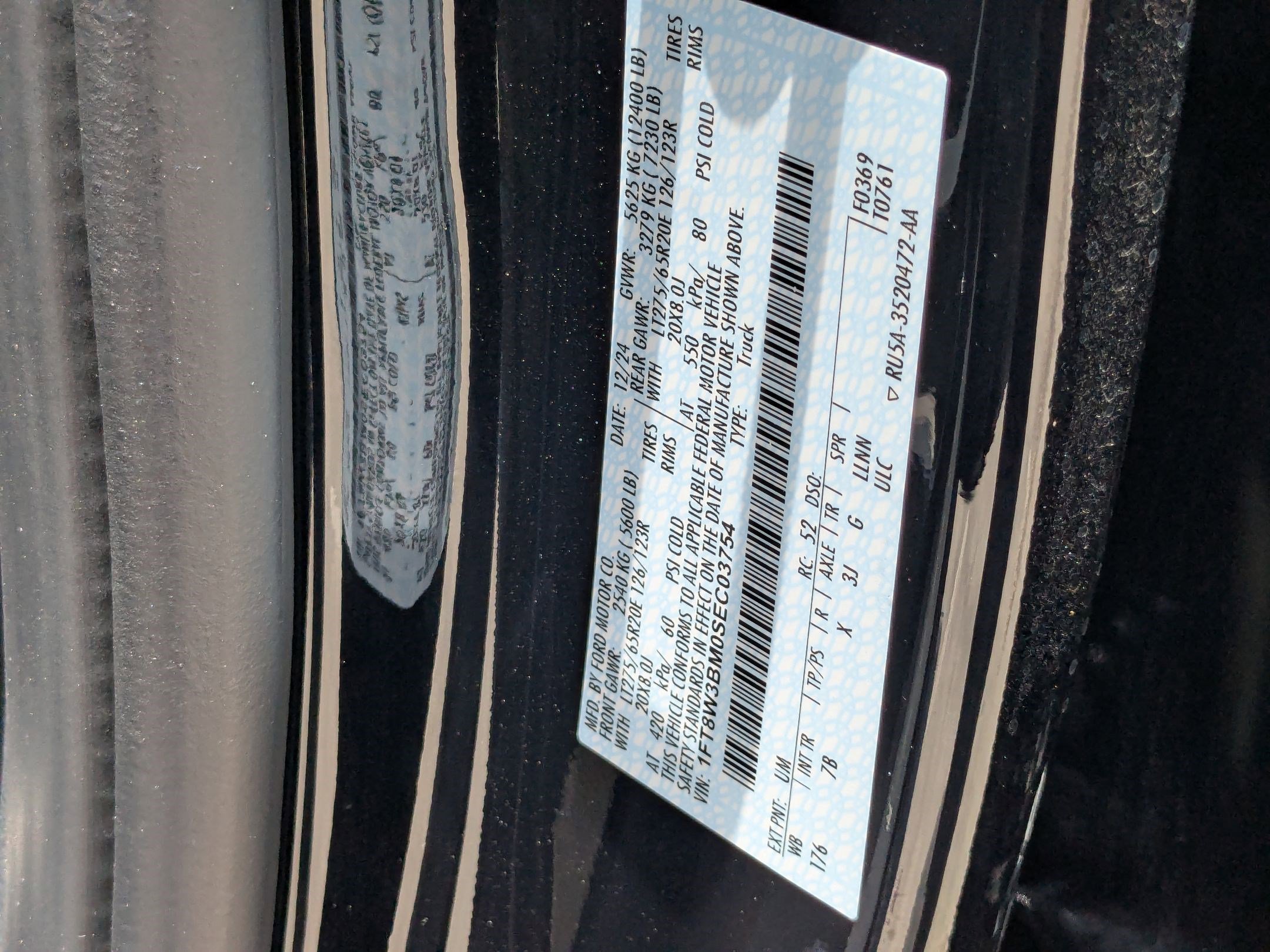 Used 2025 Ford F350 Platinum w/ FX4 Off-Road Package image 35