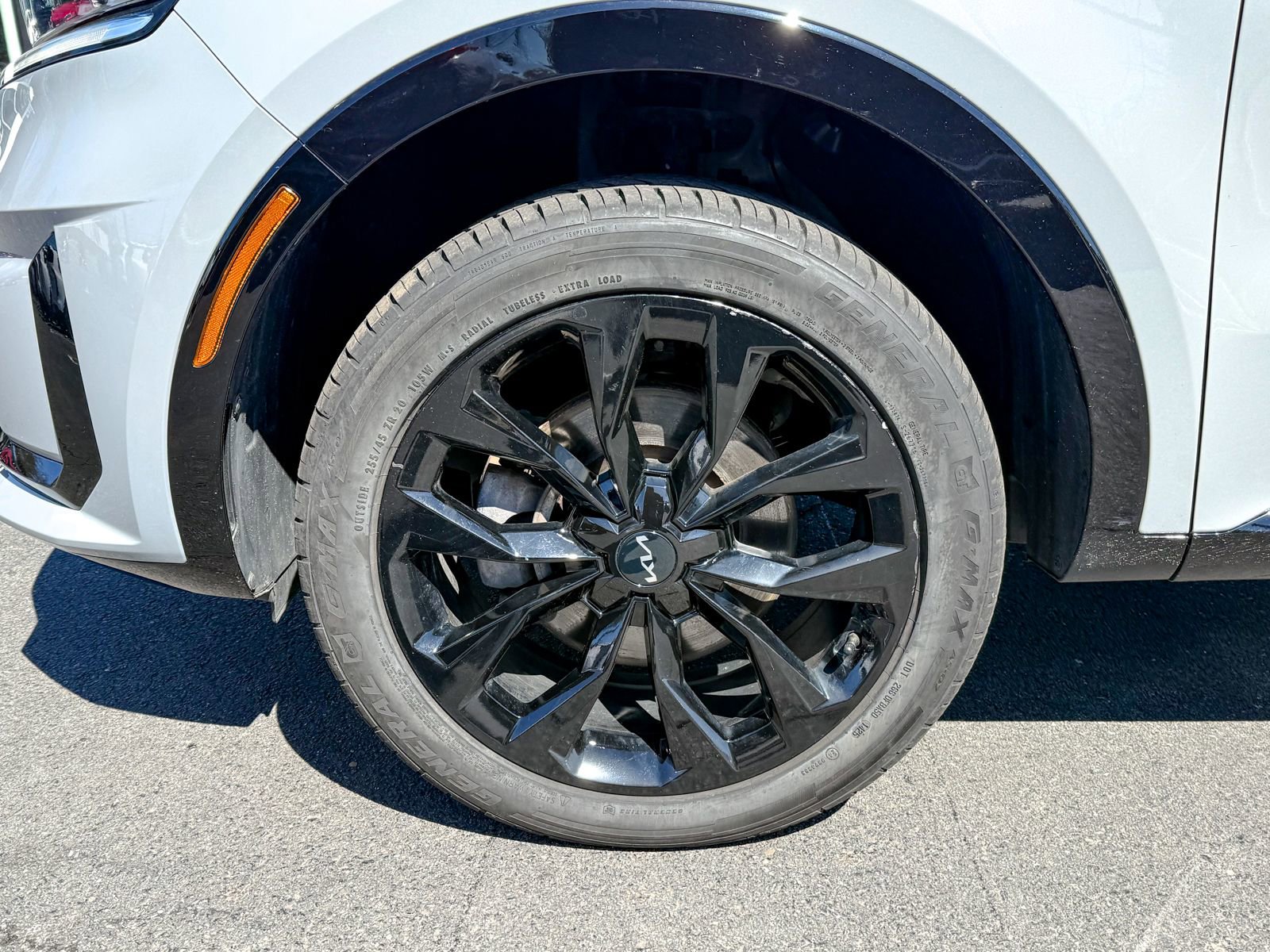 Certified 2023 Kia Sorento SX image 11