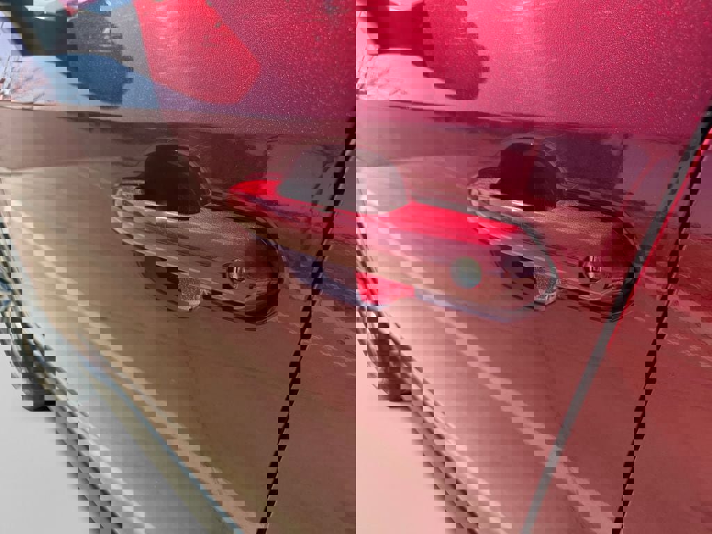 Used 2022 Toyota RAV4 XLE Premium image 16