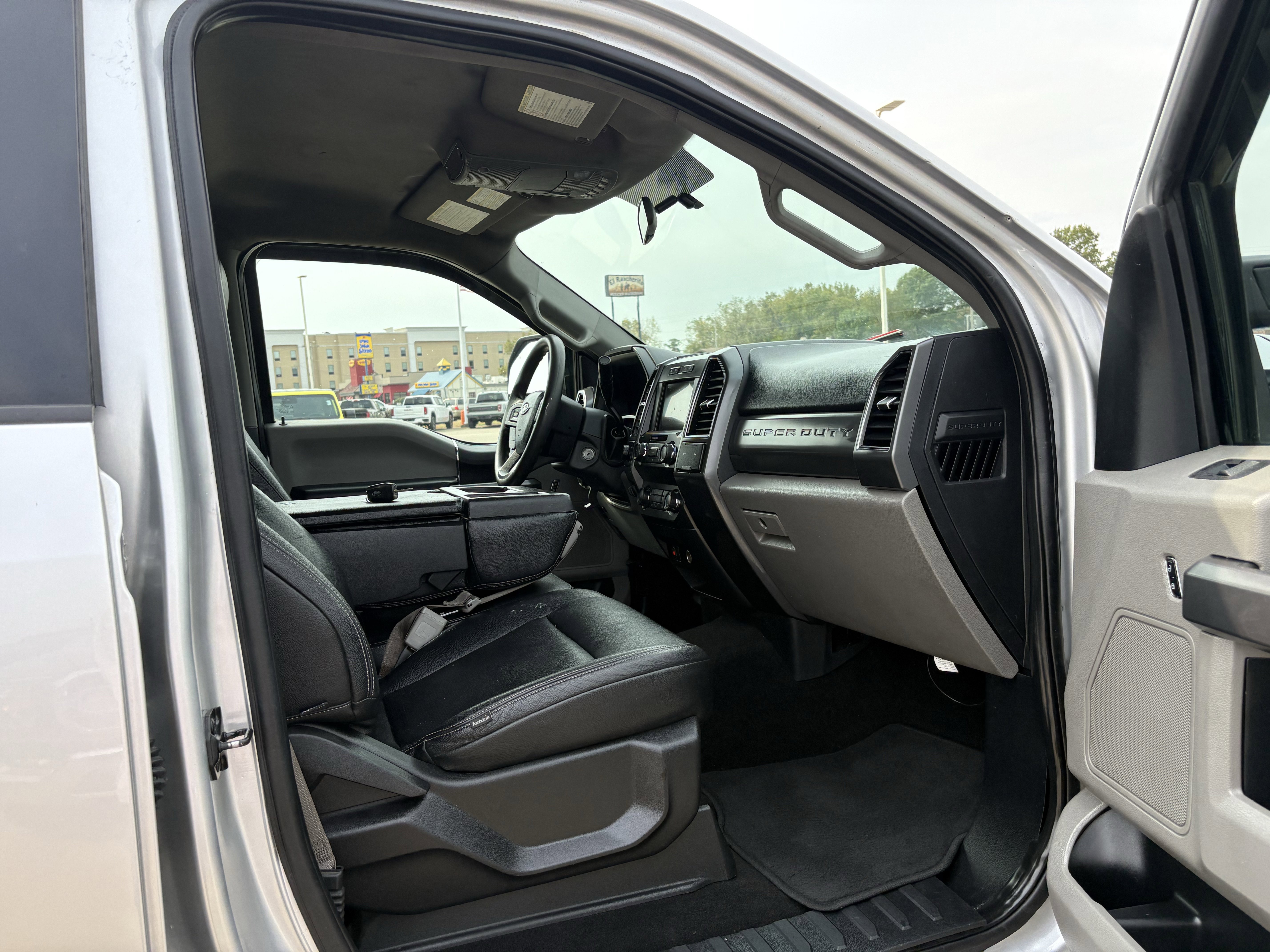 Used 2019 Ford F250 XLT image 7