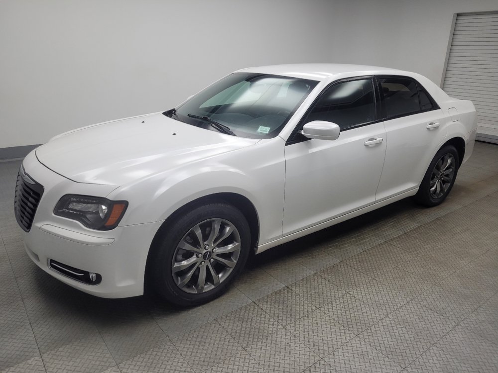 Used 2014 Chrysler 300 S AWD/4WD image 2
