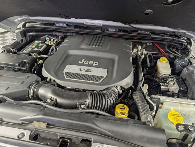 Used 2018 Jeep Wrangler Unlimited Sahara image 30