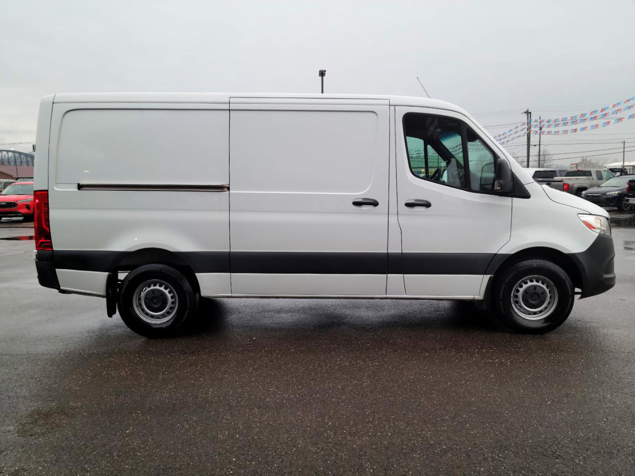 Used 2022 Mercedes-Benz Sprinter 1500 image 19