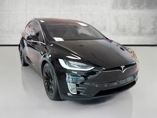 Used 2018 Tesla Model X 75D image 3
