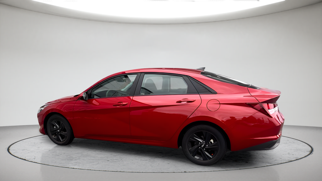 Used 2021 Hyundai Elantra SEL FWD image 8