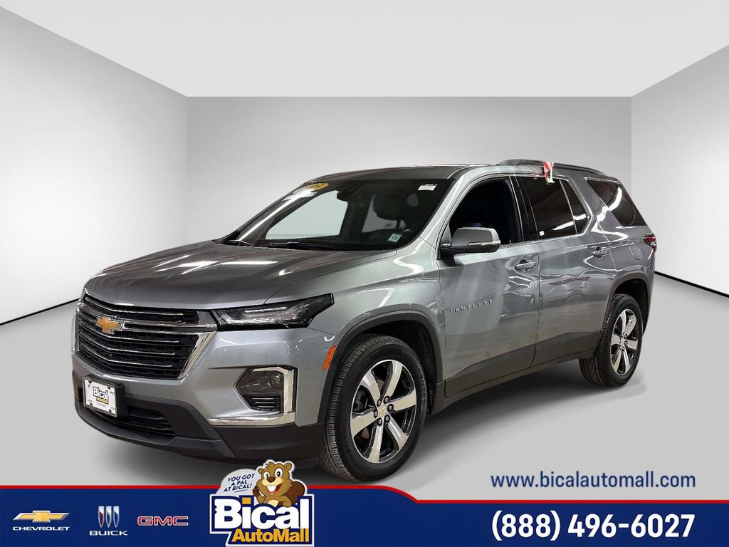 Used 2023 Chevrolet Traverse LT w/ LT Premium Package image 1
