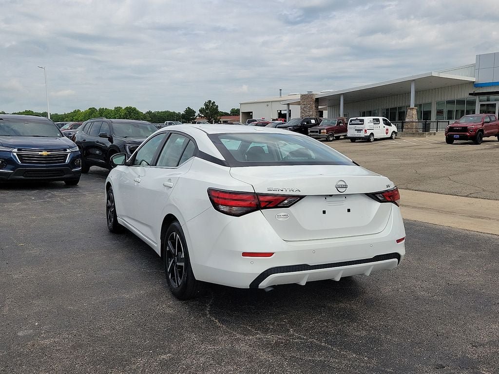 Used 2024 Nissan Sentra SV FWD image 4