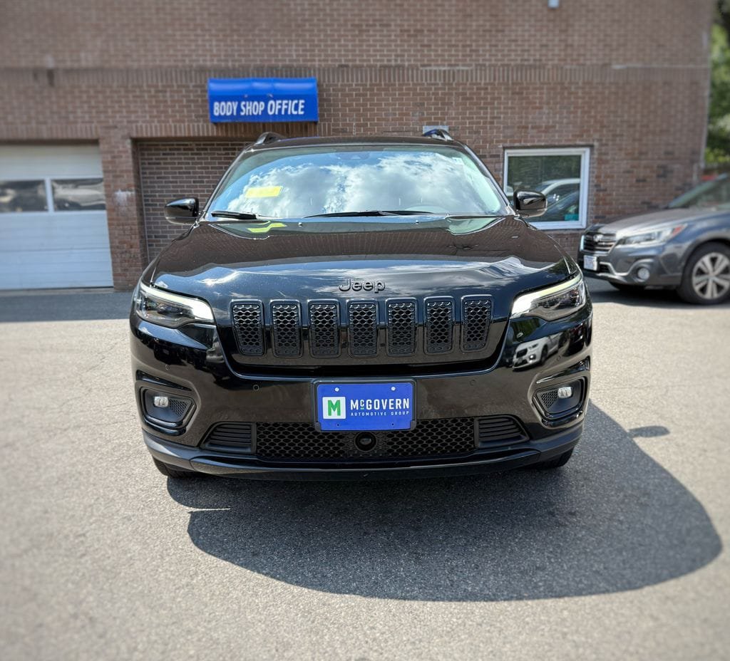 Used 2023 Jeep Cherokee Altitude Lux w/ Lux Elite Package AWD/4WD image 2
