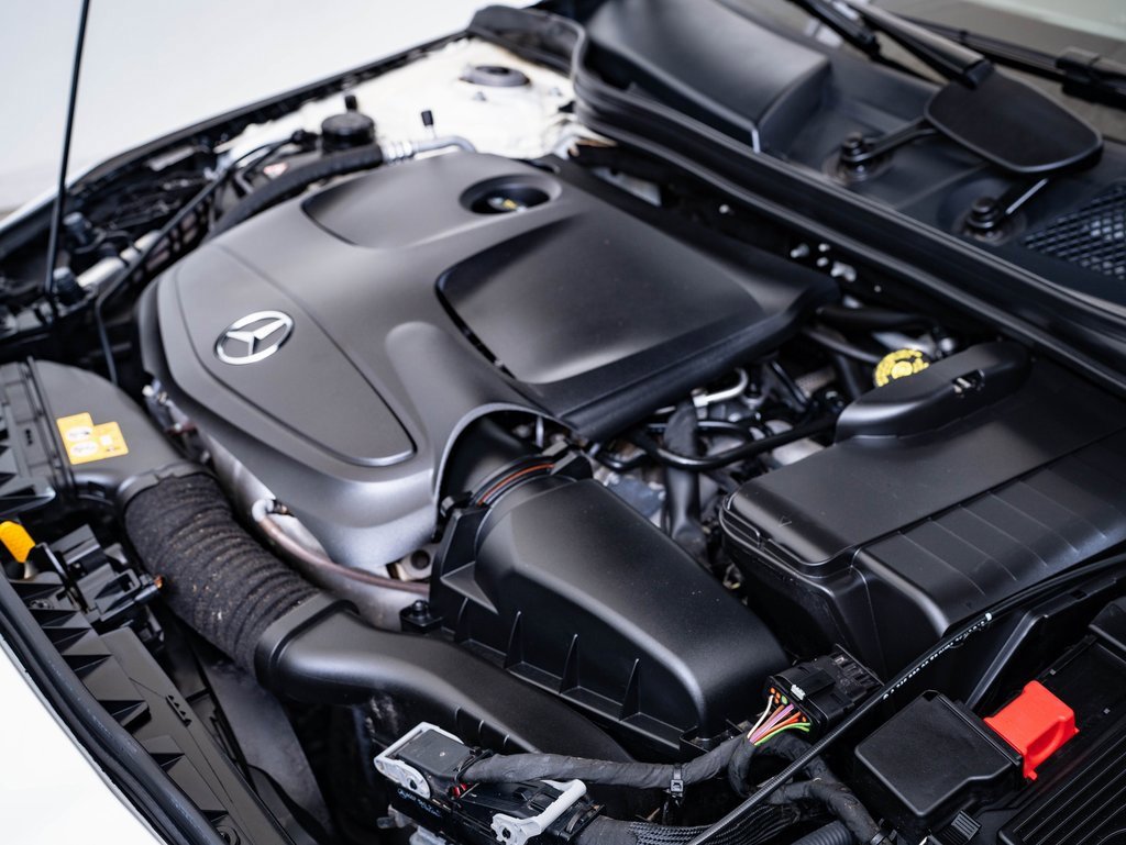 Used 2019 Mercedes-Benz CLA 250 4MATIC image 40