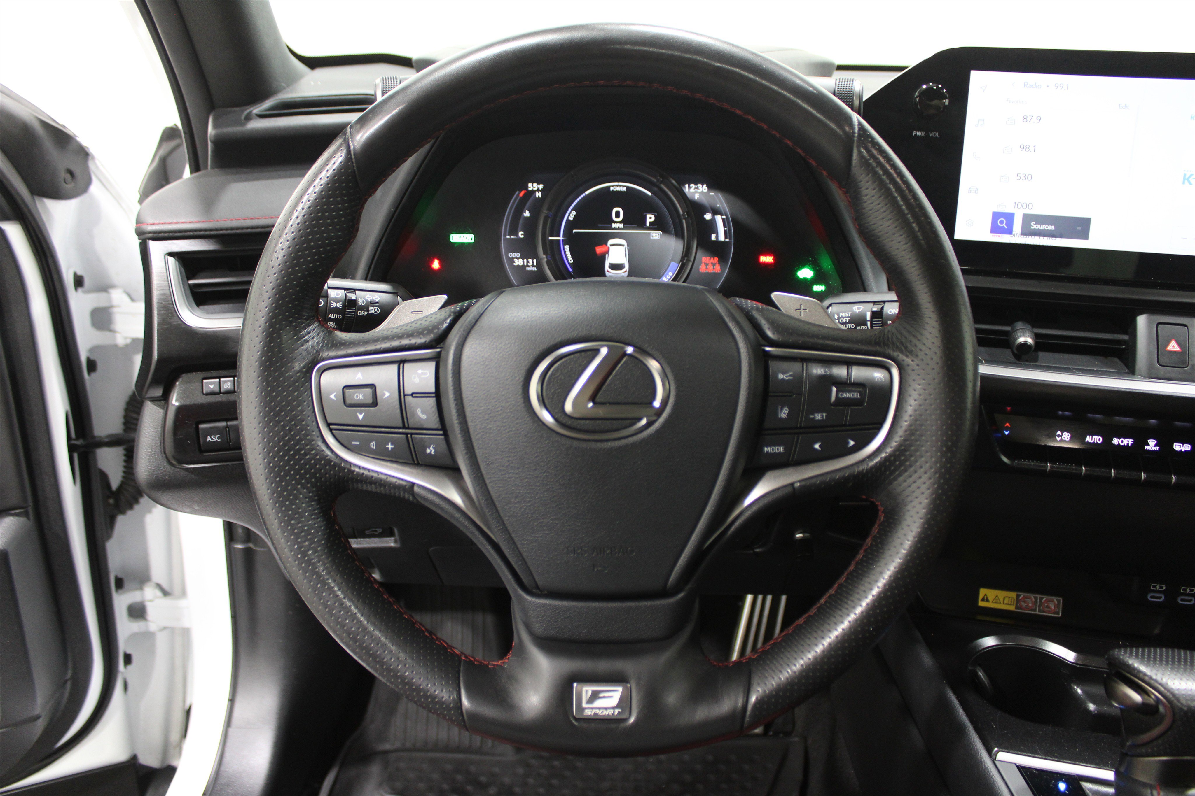 Used 2024 Lexus UX 250h F Sport image 9