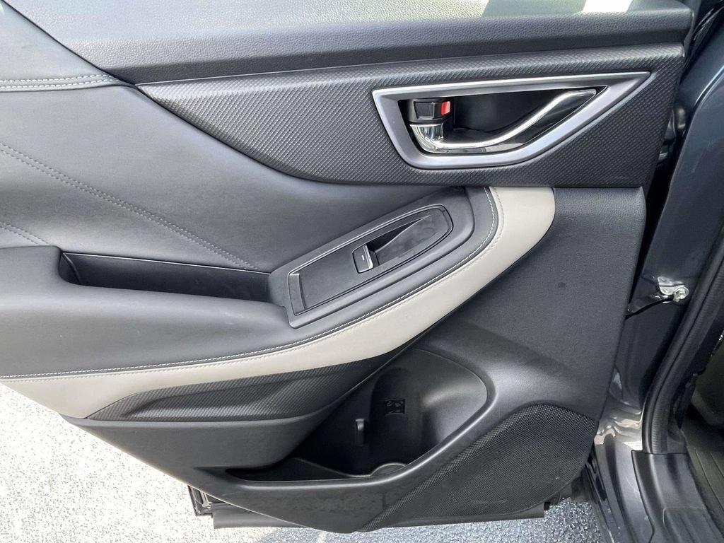 Used 2022 Subaru Forester Limited AWD/4WD image 17