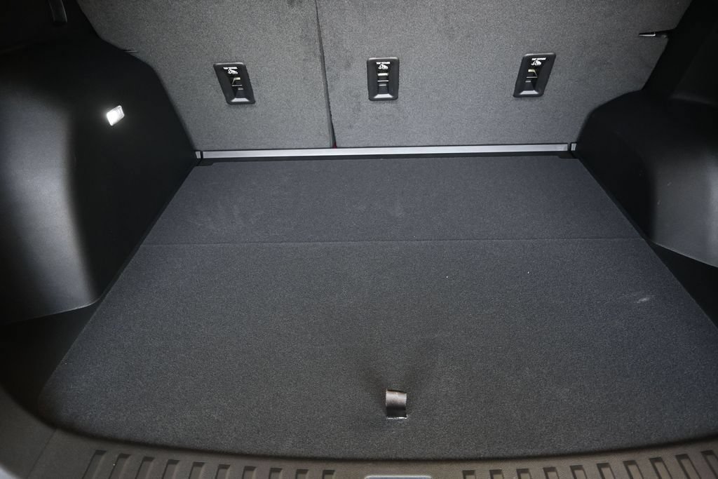 New 2026 Chevrolet Equinox LT w/ Convenience Package II FWD image 20