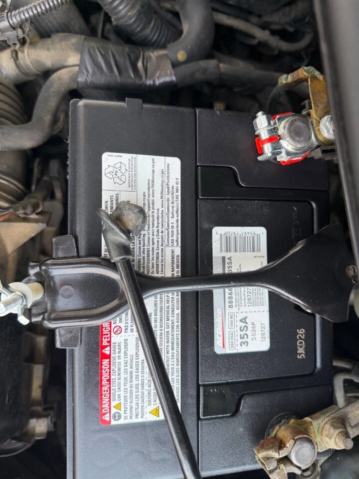 Used 2007 Toyota Yaris 2-Door Hatchback image 25