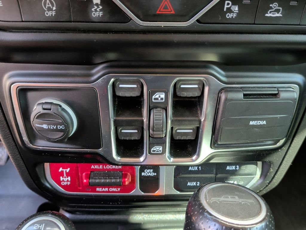 Used 2021 Jeep Gladiator Mojave AWD/4WD image 31