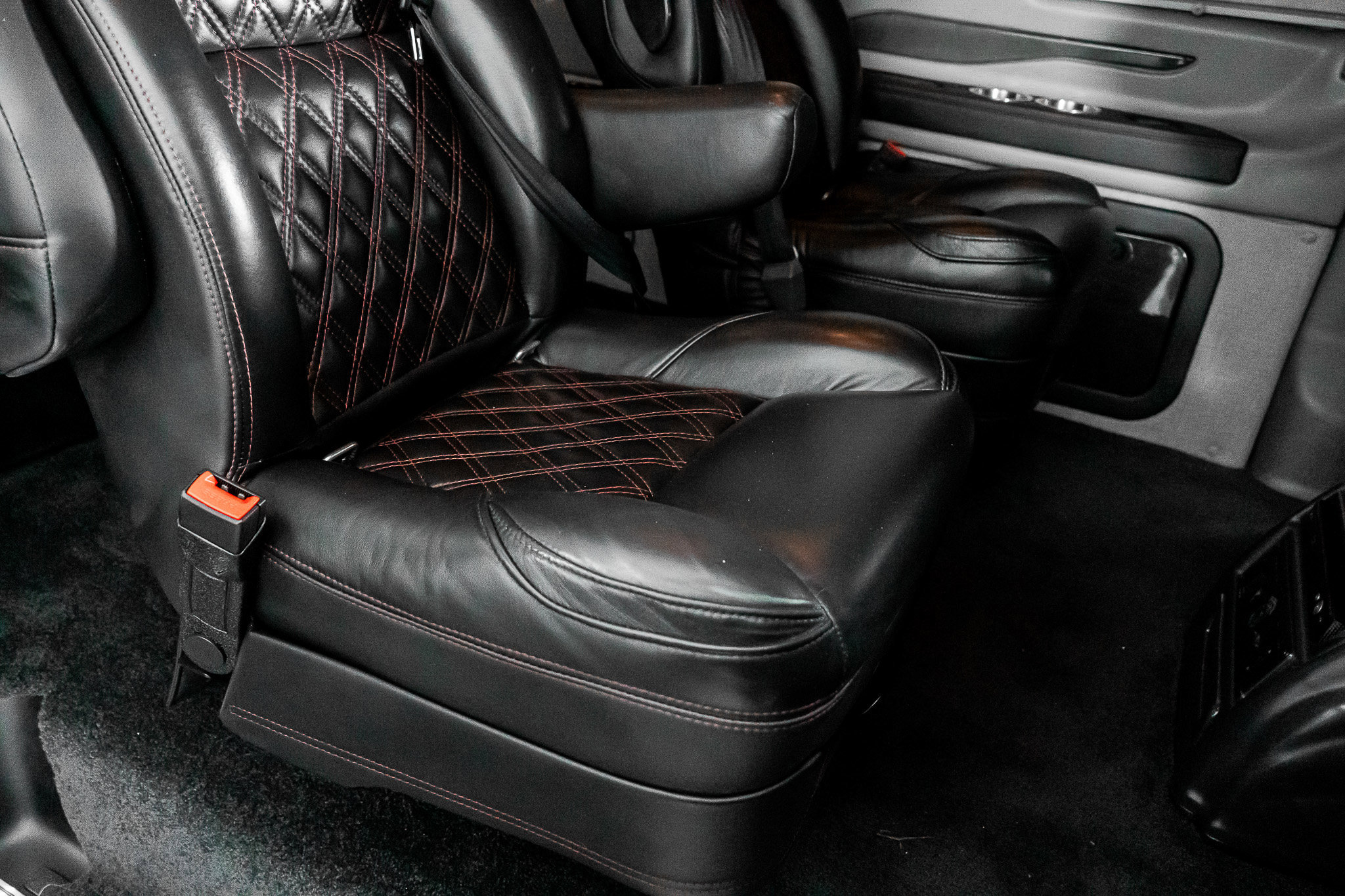 Used 2023 GMC Savana 2500 Conversion Van image 31