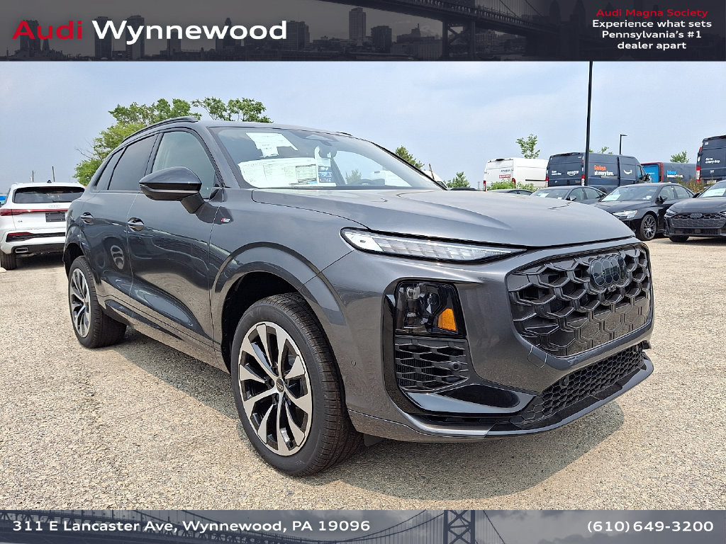 New 2026 Audi Q3 quattro 2.0T AWD/4WD image 1