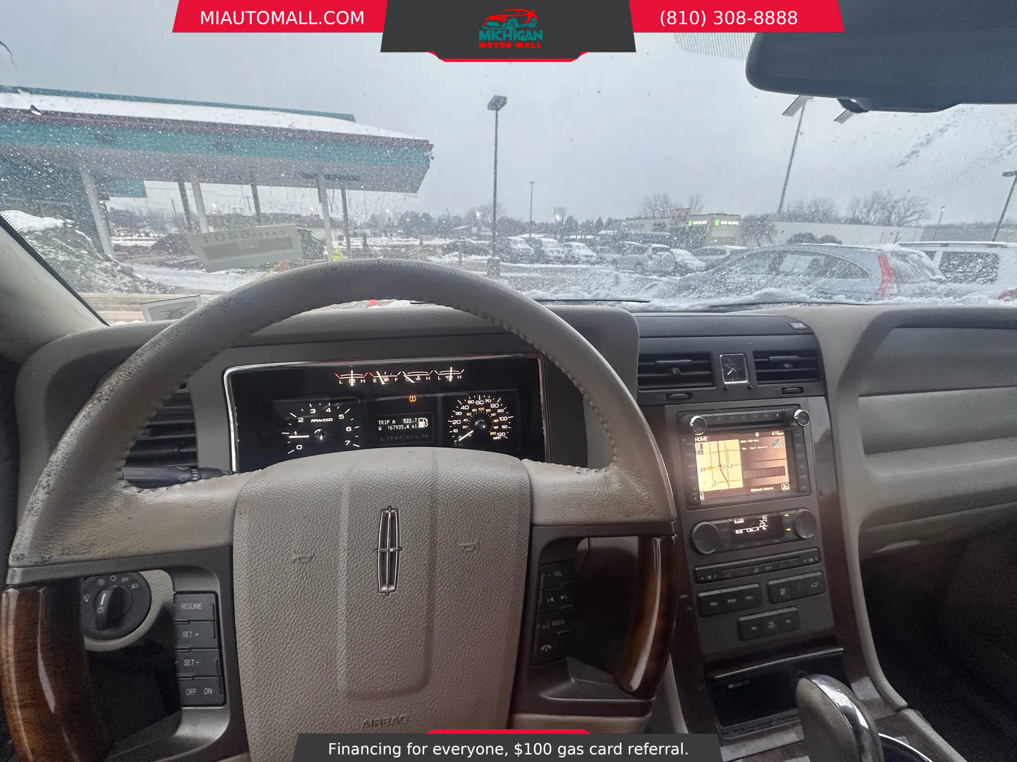 Used 2012 Lincoln Navigator 4WD image 10