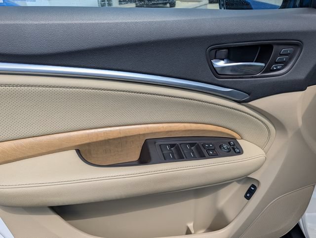 Used 2019 Acura MDX w/ Technology Package FWD image 16