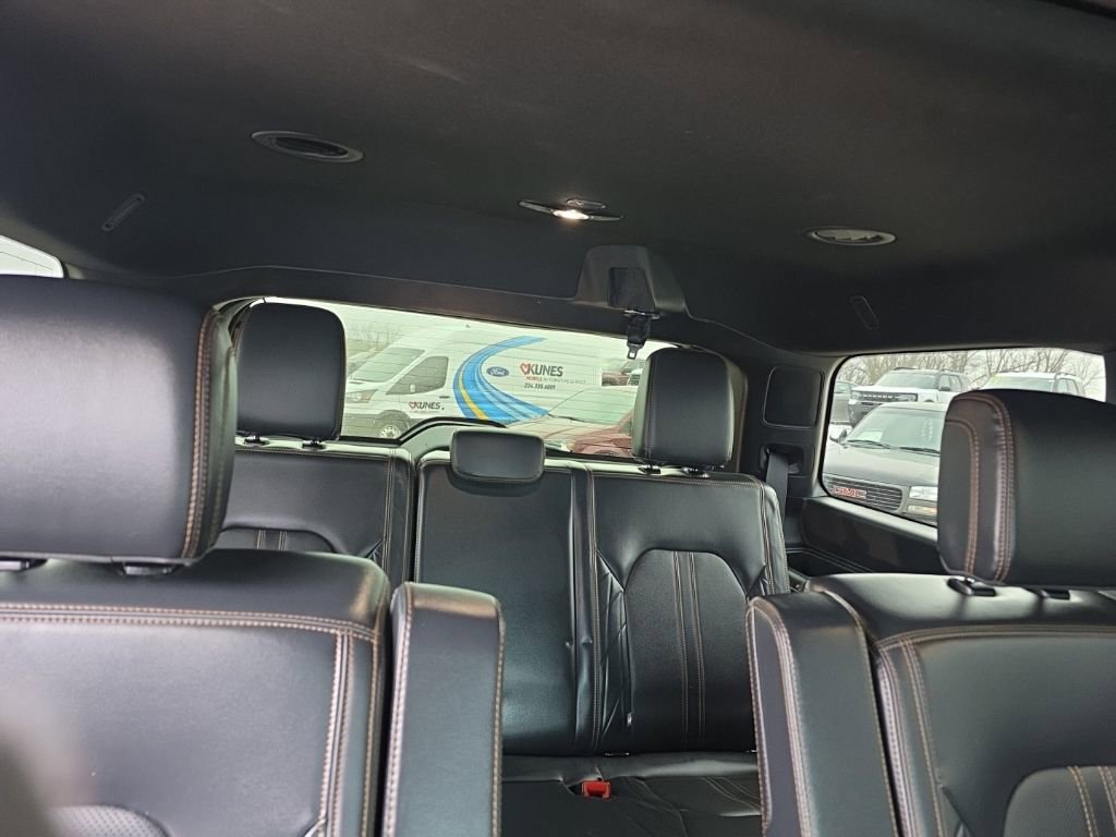 Used 2024 Ford Expedition Platinum image 43