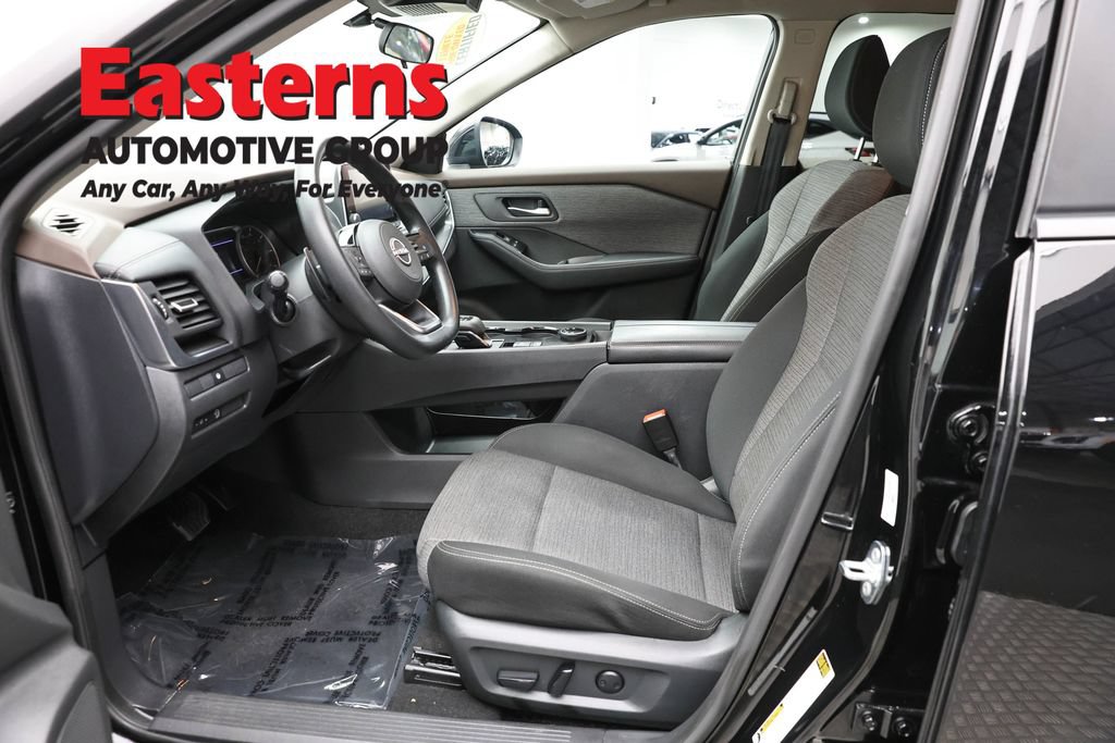 Used 2023 Nissan Rogue SV AWD/4WD image 13