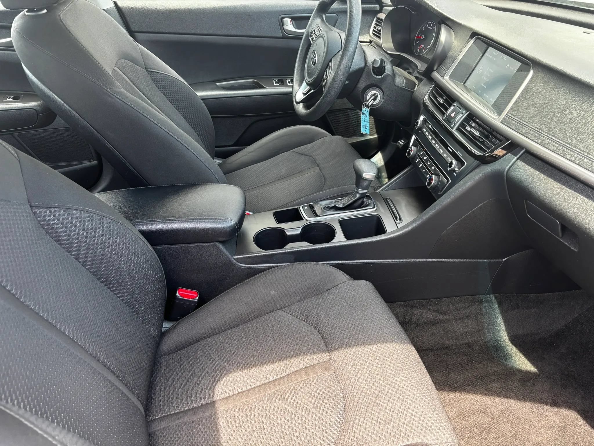 Used 2018 Kia Optima LX FWD image 15