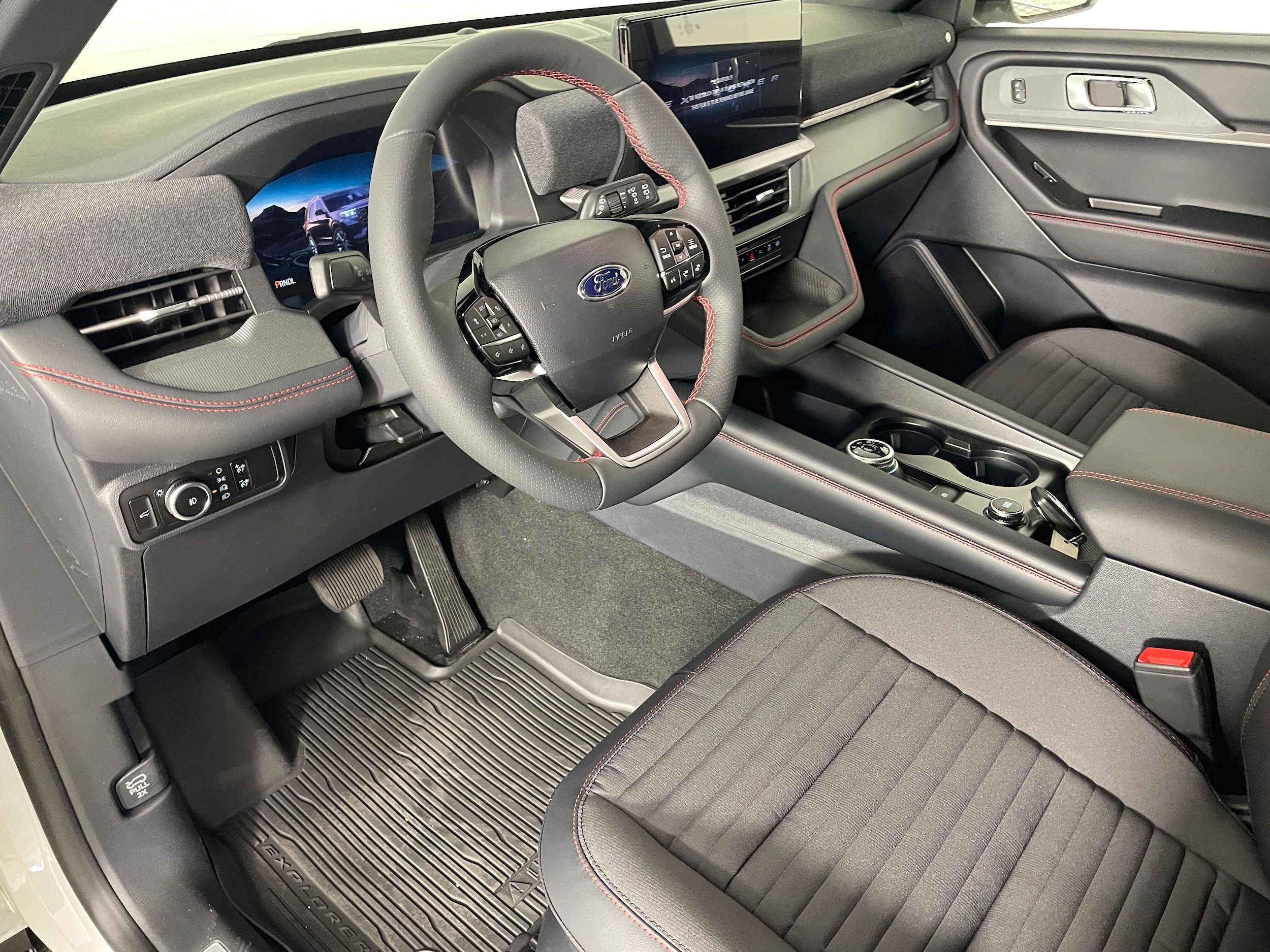 New 2026 Ford Explorer ST-Line AWD/4WD image 3
