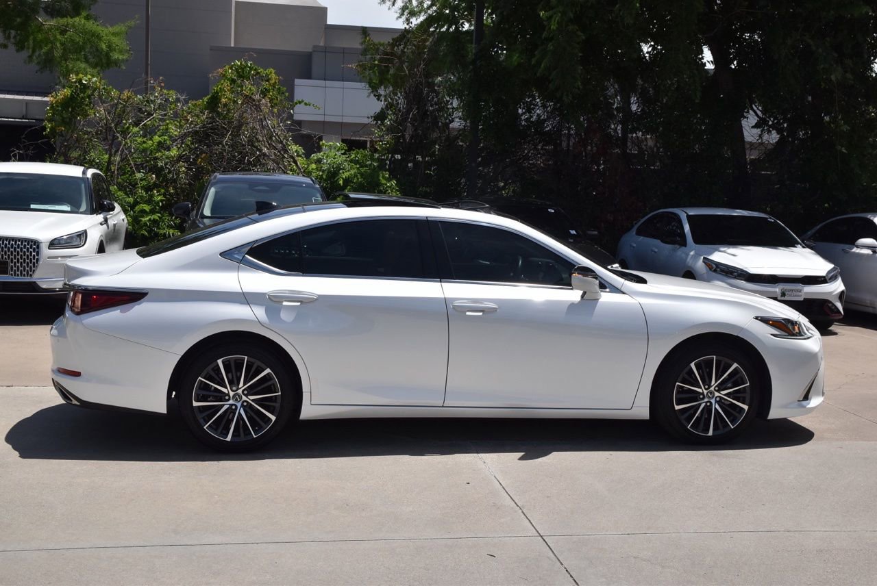 Used 2023 Lexus ES 350 w/ Premium Package FWD image 6