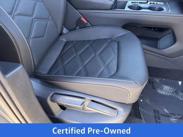 Certified 2025 Volkswagen Atlas Cross Sport SE FWD image 18