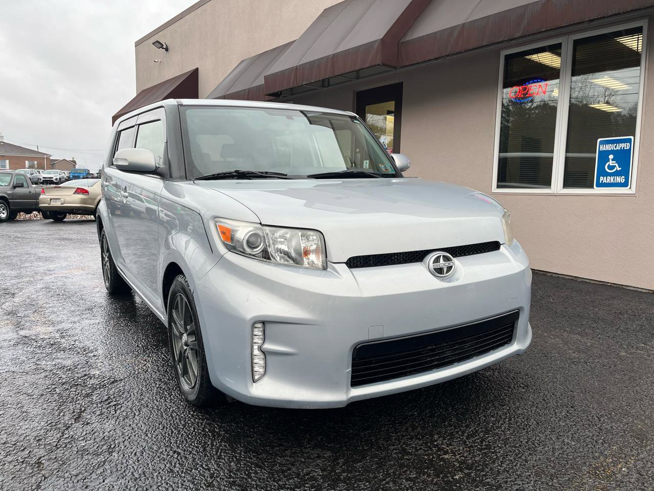 Used 2013 Scion xB 10 Series image 2