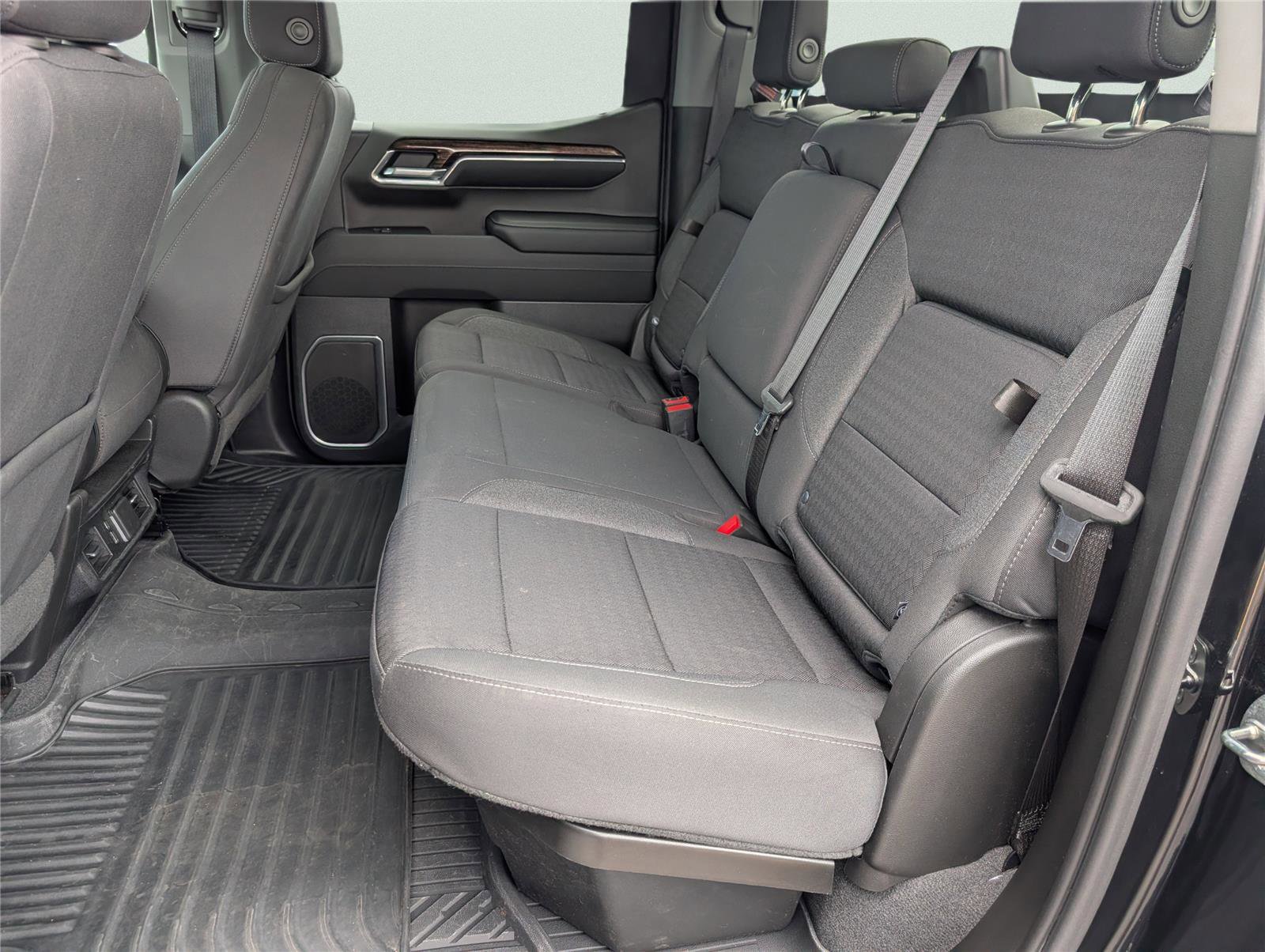 Used 2023 GMC Sierra 1500 Elevation image 32