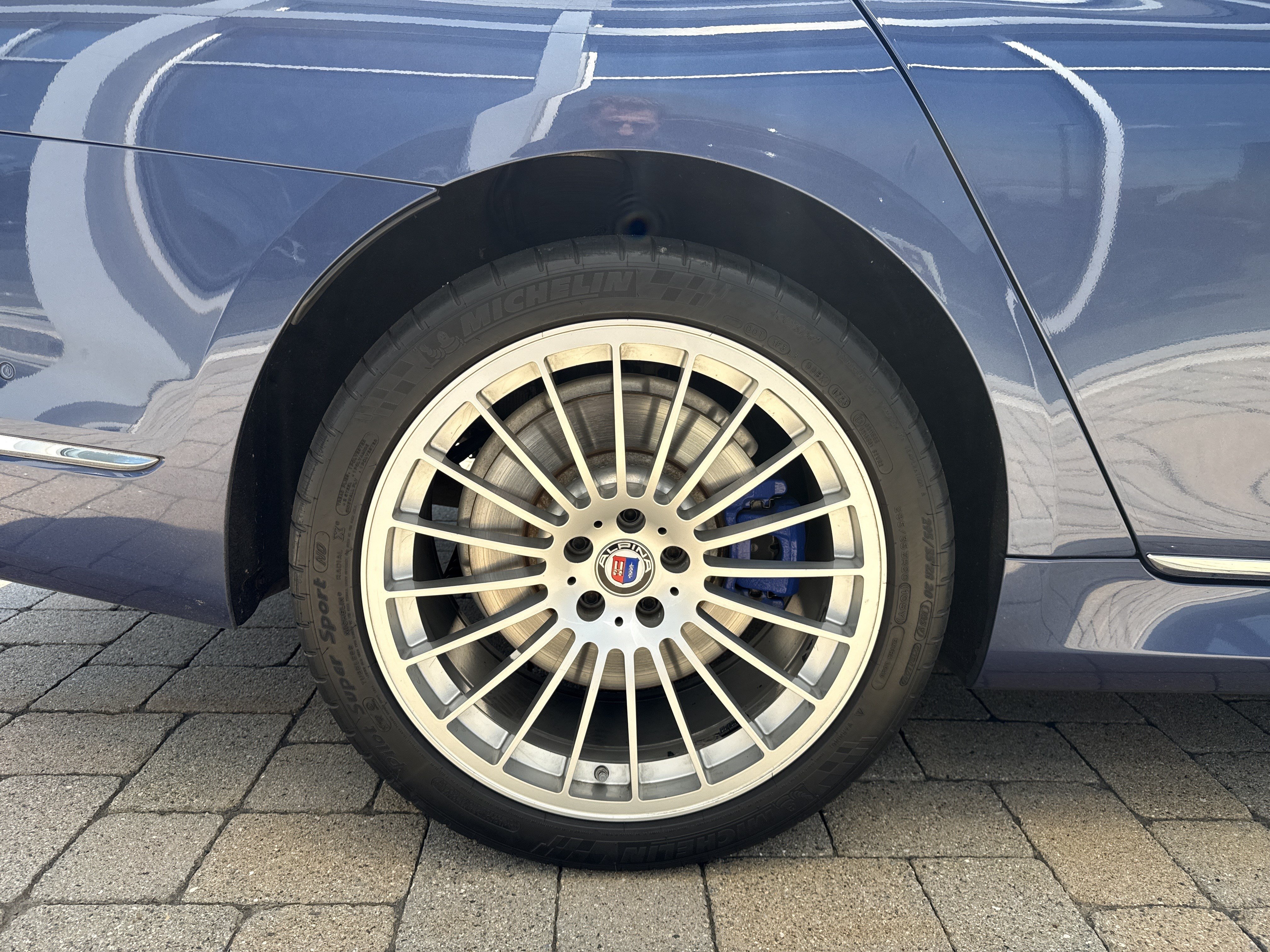 Used 2018 BMW ALPINA B7 xDrive AWD/4WD image 28
