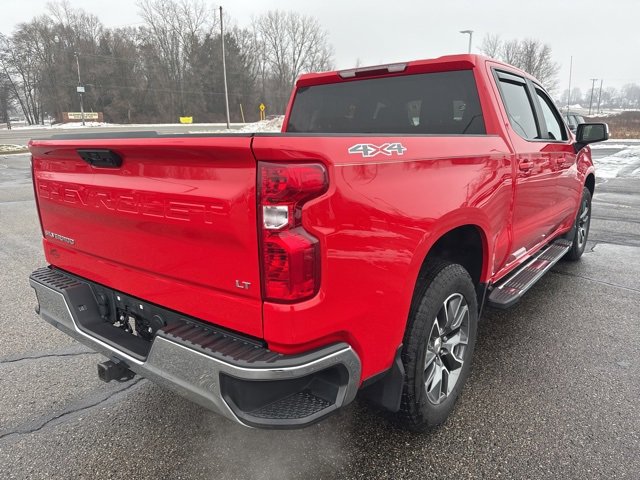 Used 2024 Chevrolet Silverado 1500 LT image 3