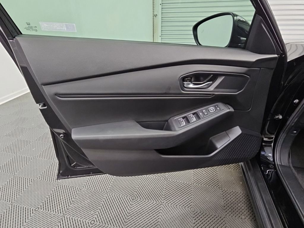 Used 2025 Honda Accord SE image 27