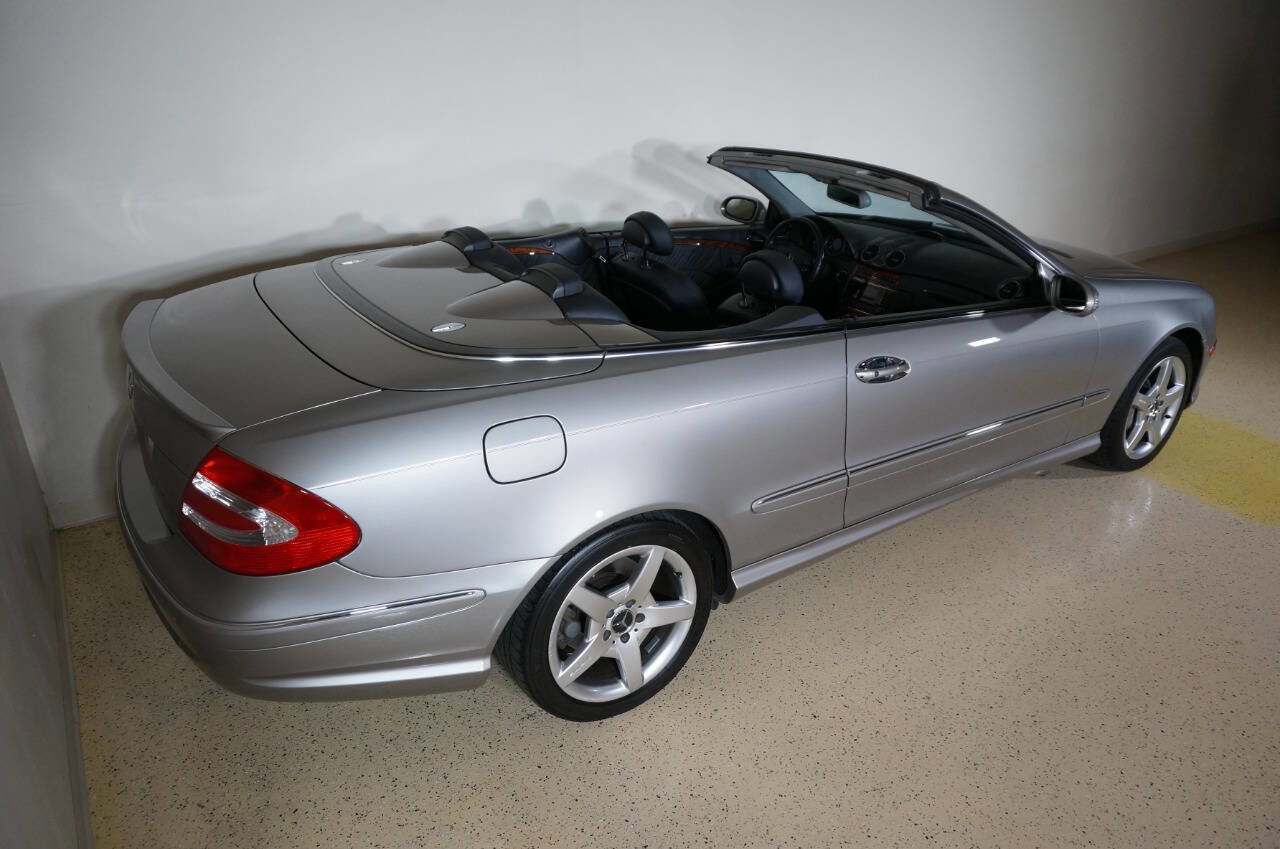 Used 2005 Mercedes-Benz CLK 500 Cabriolet image 24