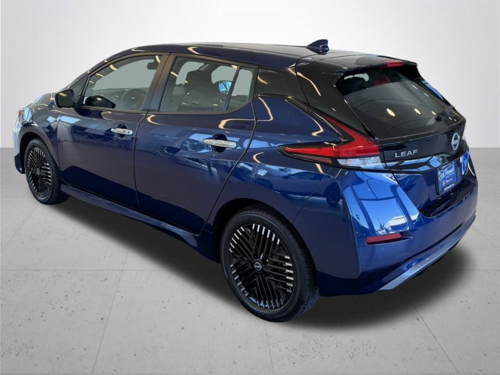 Used 2025 Nissan Leaf SV Plus FWD image 10