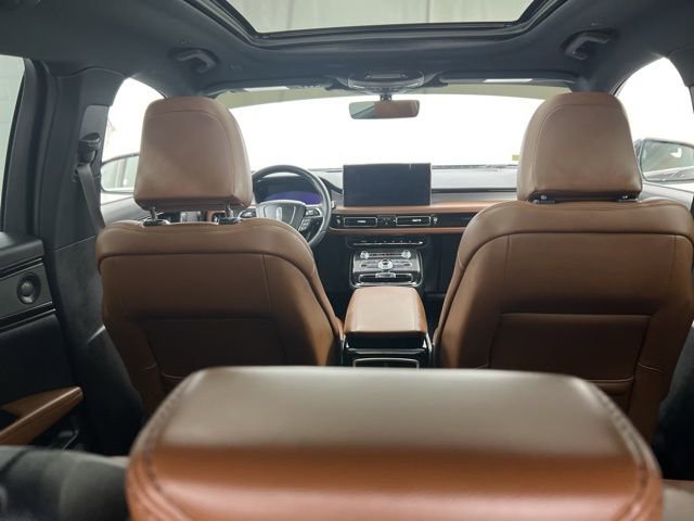 Certified 2023 Lincoln Nautilus Reserve w/ Monochromatic Package AWD/4WD image 12