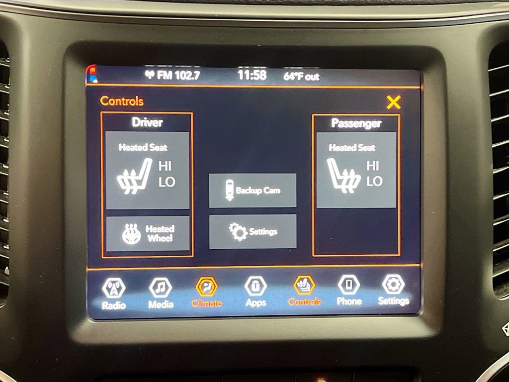 Used 2022 Jeep Cherokee Latitude AWD/4WD image 19