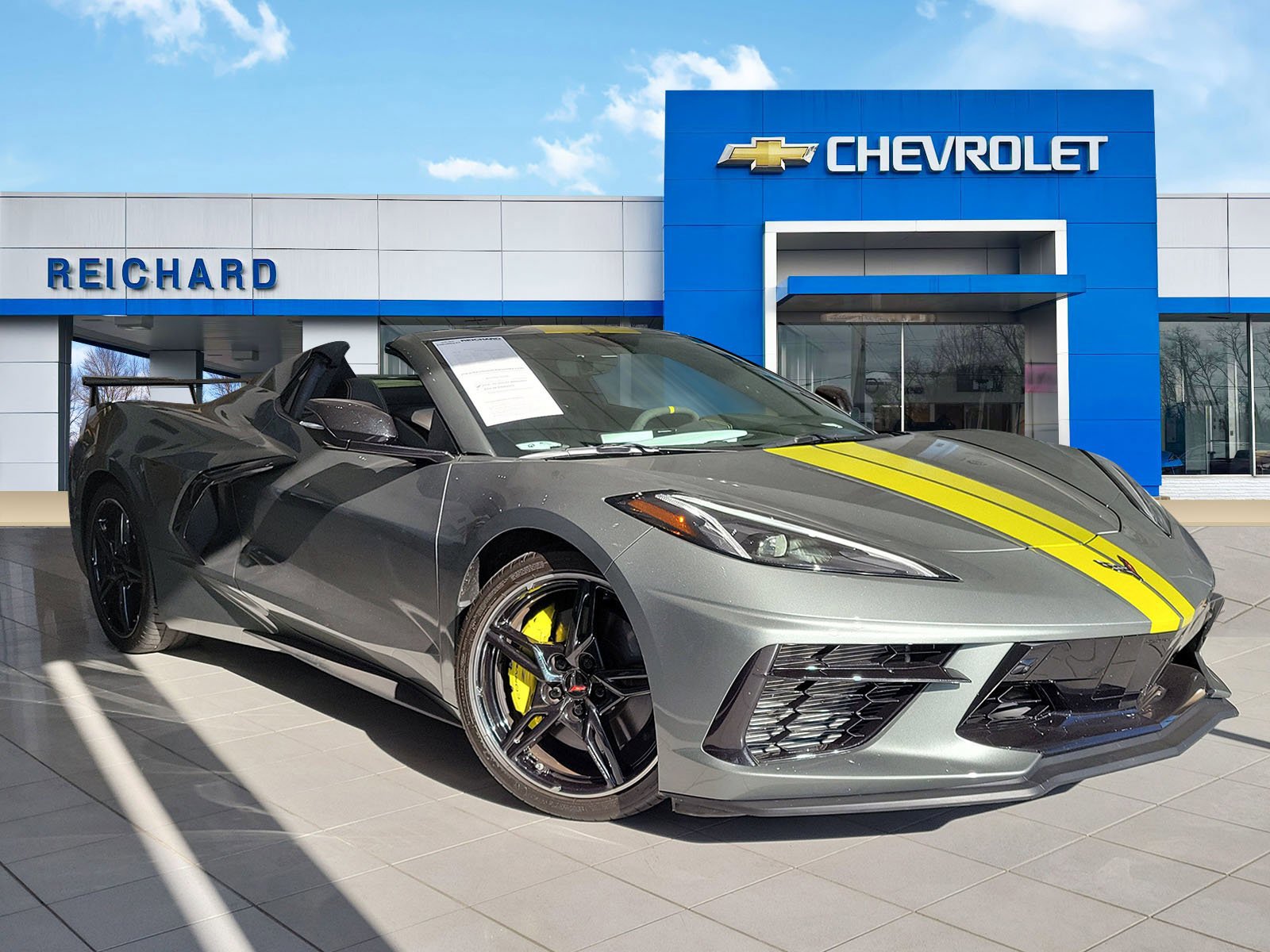 Used 2022 Chevrolet Corvette Stingray Premium Conv w/ Z51 Performance Package RWD image 1