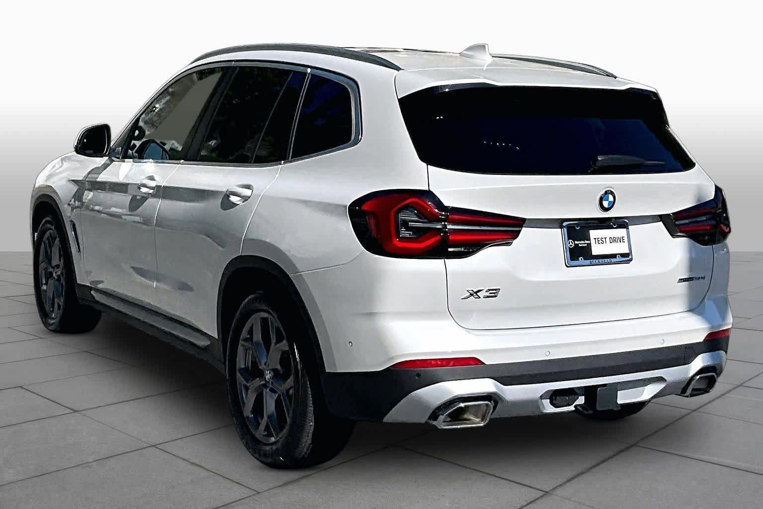 Used 2024 BMW X3 sDrive30i w/ Convenience Package RWD image 12