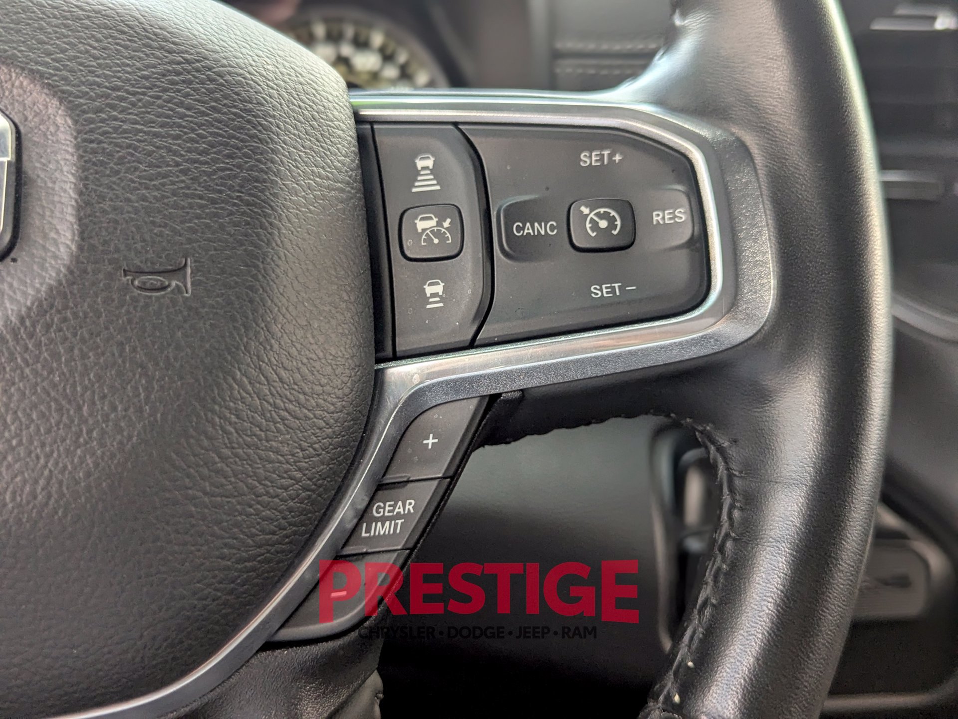 Used 2023 RAM 3500 Laramie AWD/4WD image 23