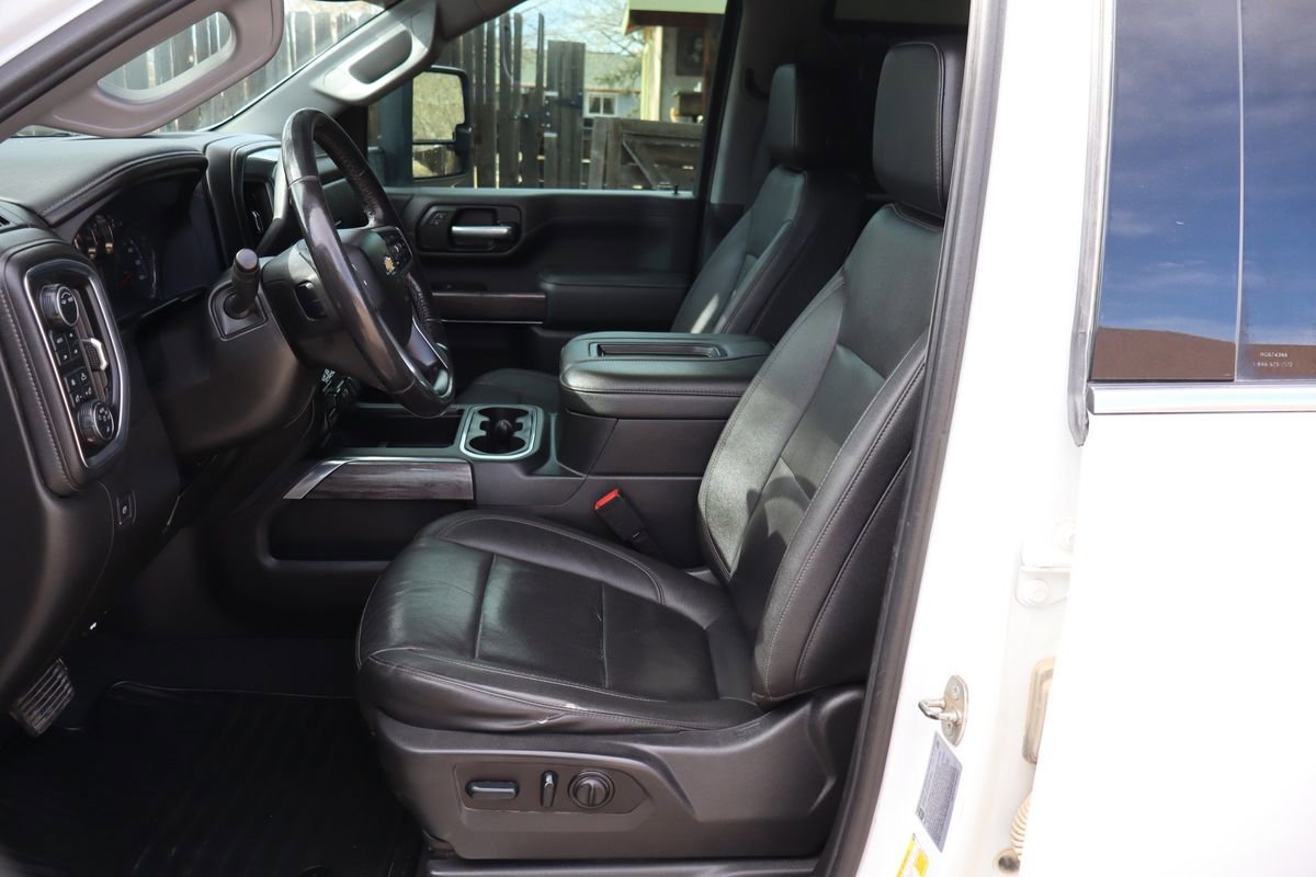 Used 2022 Chevrolet Silverado 3500 LTZ w/ LTZ Plus Package image 19