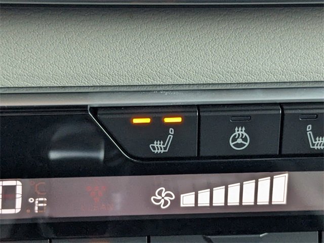 Used 2020 Nissan Altima 2.5 Platinum image 24