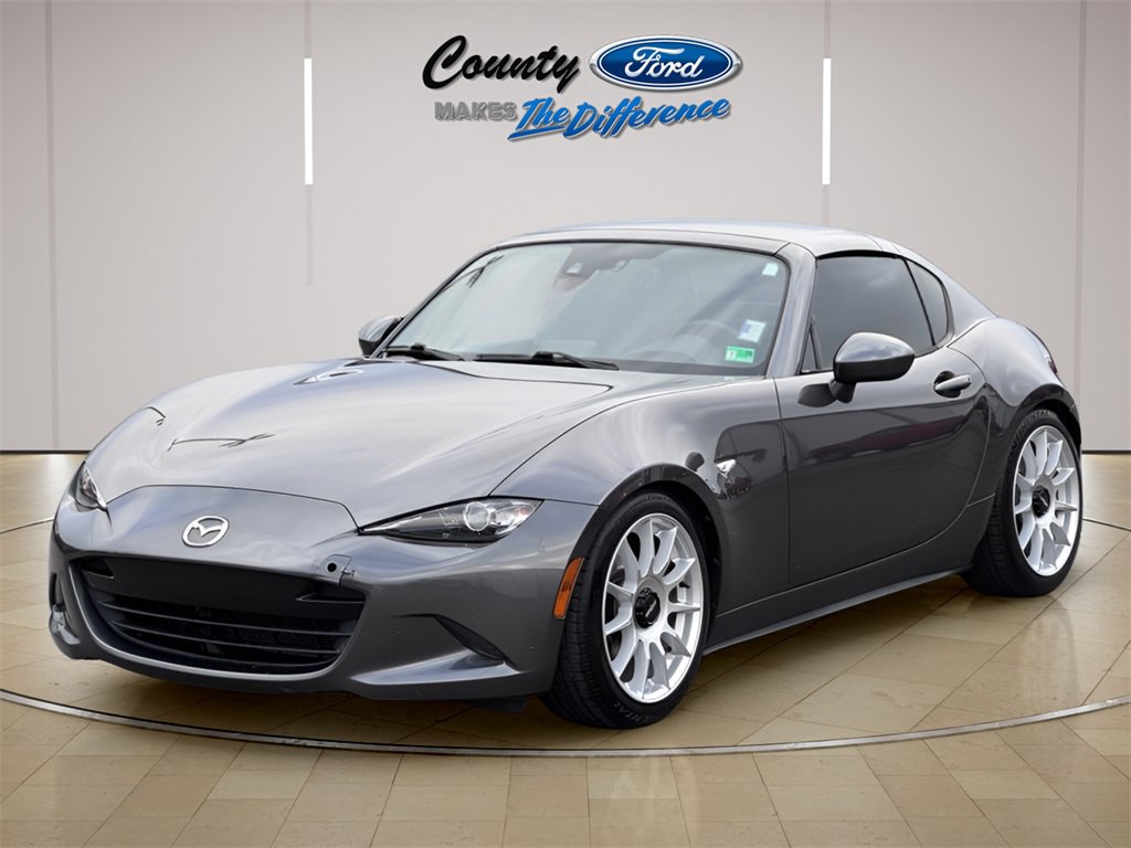 Used 2017 MAZDA MX-5 Miata RF Grand Touring image 2