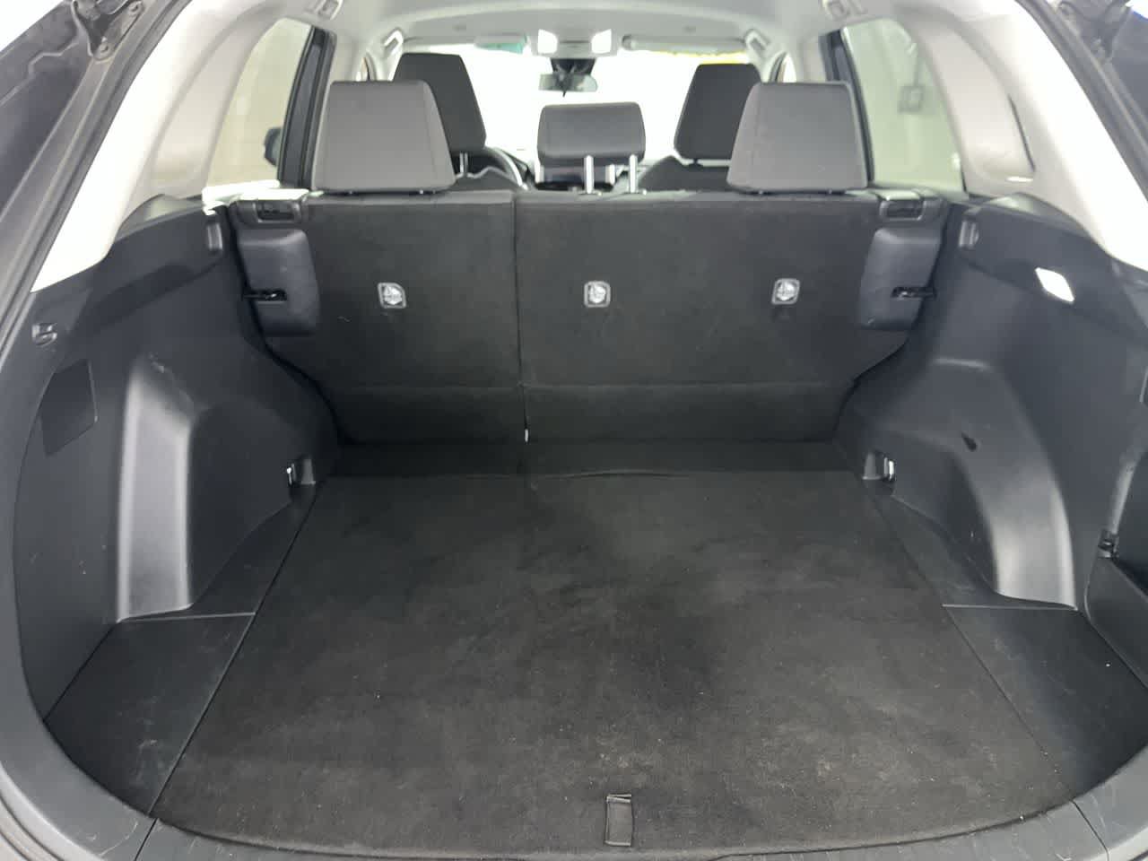 Used 2024 Toyota RAV4 XLE AWD/4WD image 27